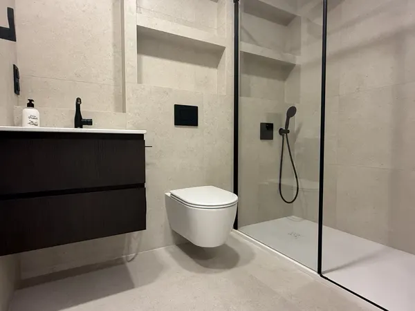 Reforma de Bathscape en Valencia